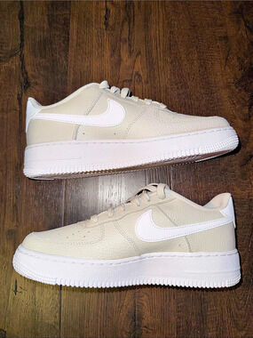 Nike Air Force Sneakers NWOB